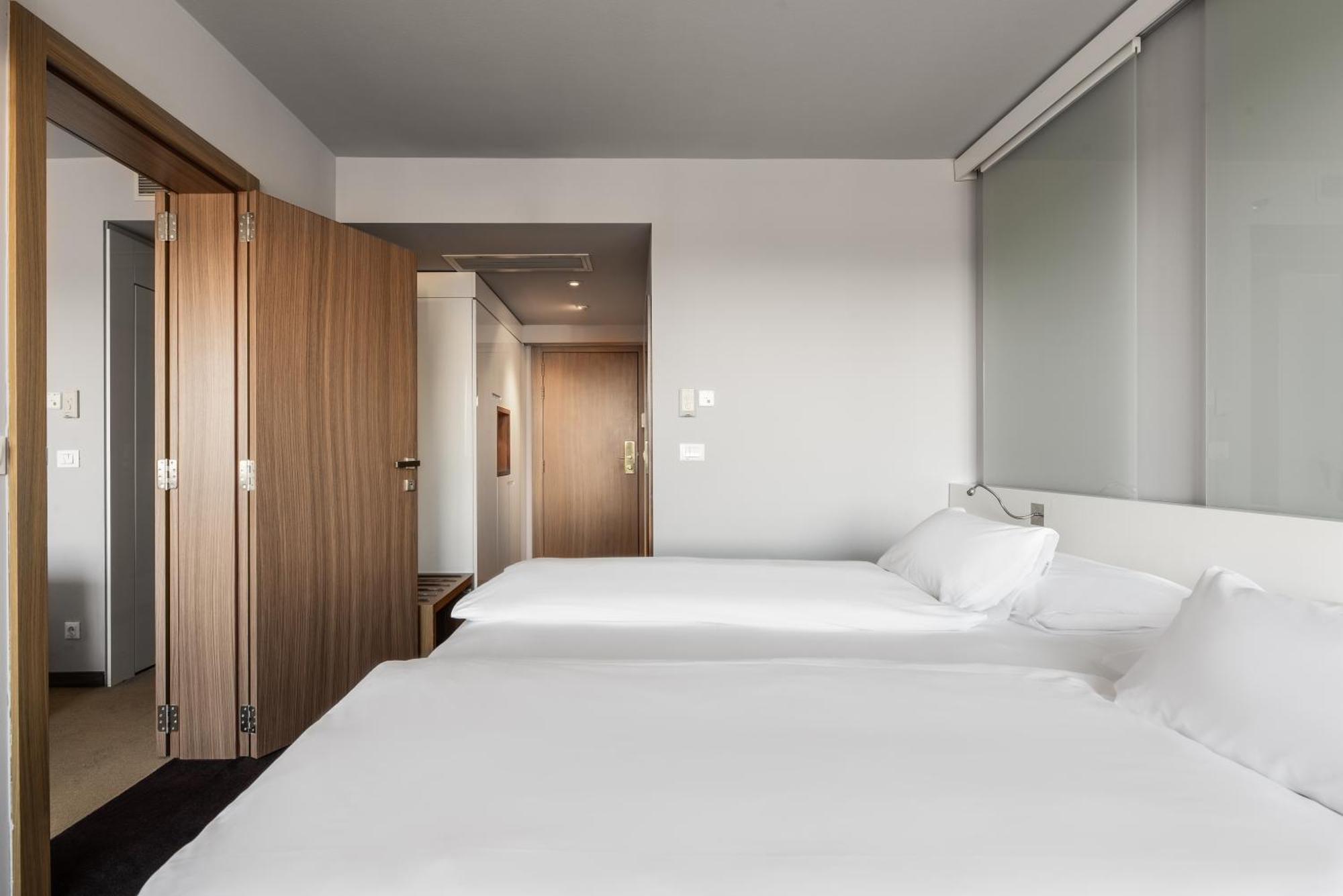 Hotel Lev